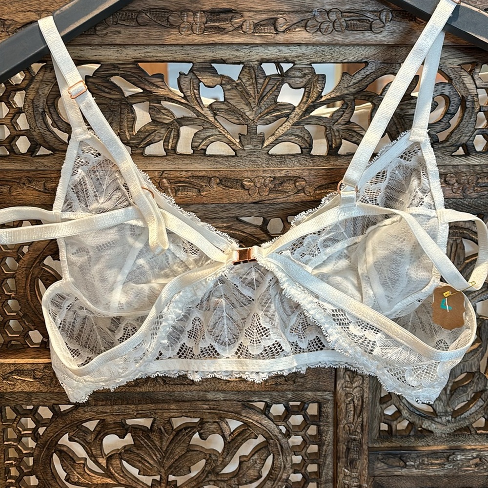 Bralette - Picture 4 of 5